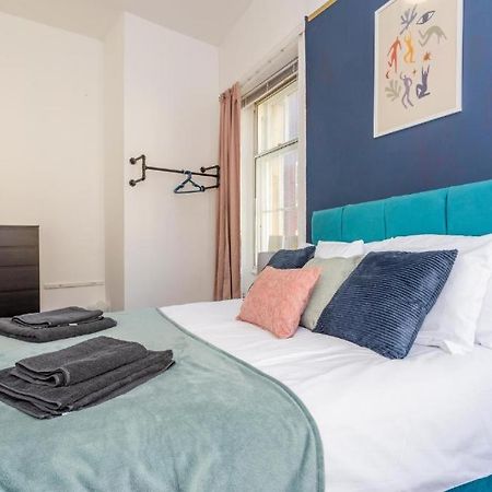 Newcastle'S Most Central Apartment - Sleeps 10 Exterior foto