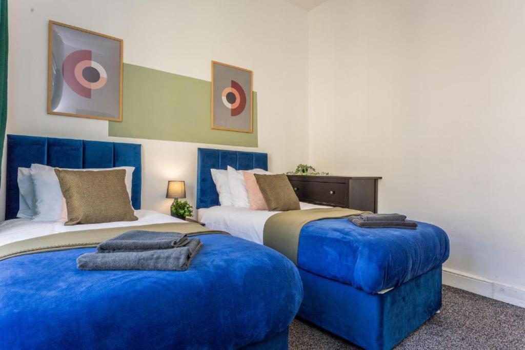 Newcastle'S Most Central Apartment - Sleeps 10 Exterior foto